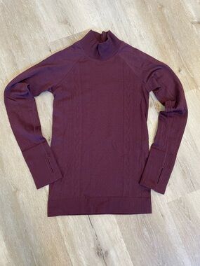 Lululemon Long Sleeve Seamless Top – Burgundy